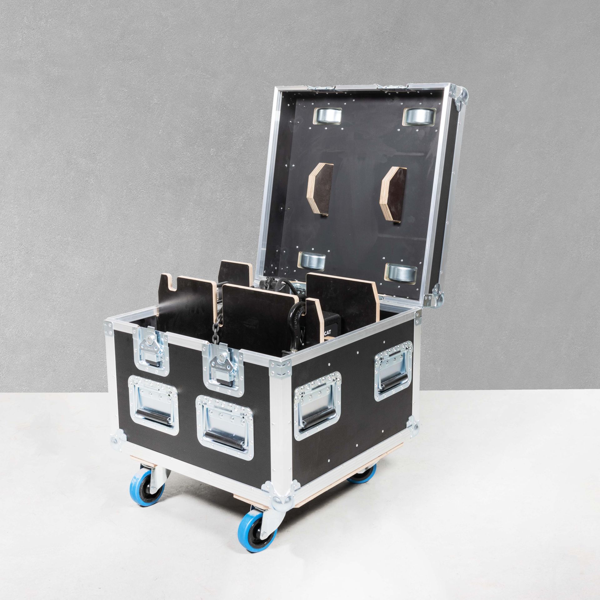 IMGL7938-1_1920x1920